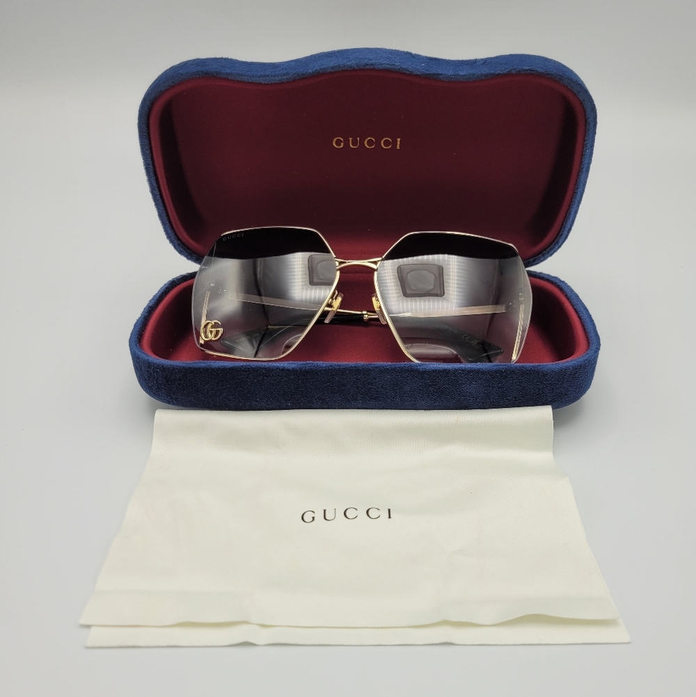 Gucci GG0817S Oversized Hexagonal Sunglasses – Gold/Gradient Gray